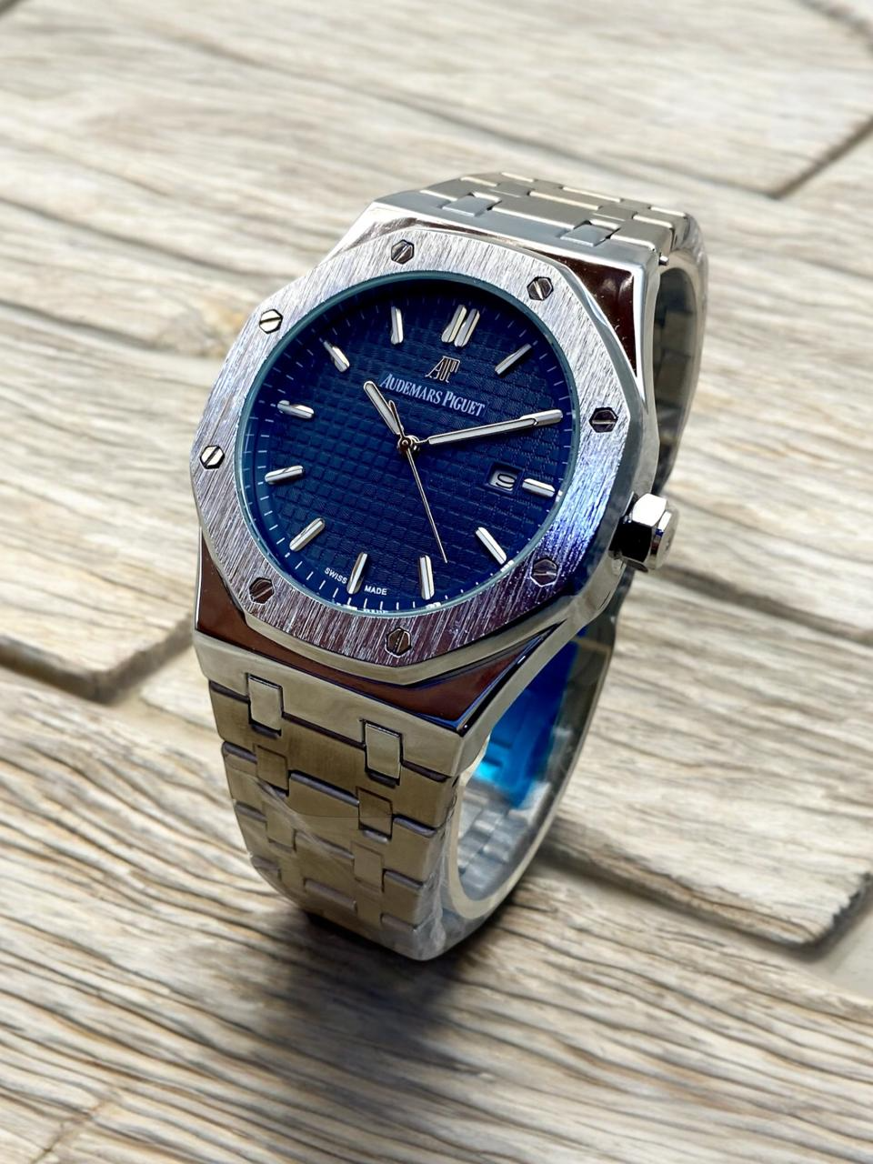 Luxury Audemars Piguet Royal Oak Watch – Blue Dial Stainless Steel Men's Timepiece