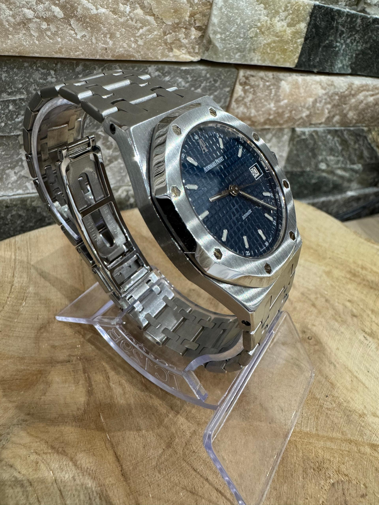 Luxury Audemars Piguet Royal Oak Watch – Blue Dial Stainless Steel Men's Timepiece
